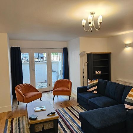 Spacious Modern 2-Bed Parking & Wi-Fi & 65"Oled Bristol Bagian luar foto